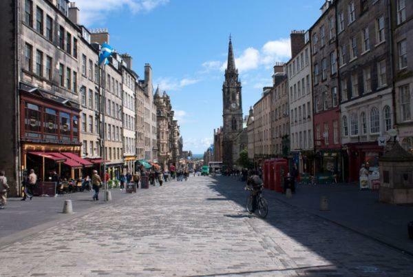 Parliament Square - Royal Mile Lejlighed Edinburgh Eksteriør billede
